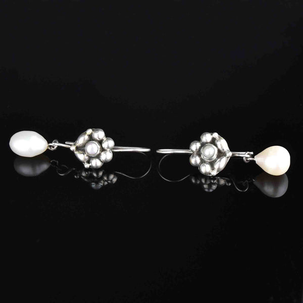 Vintage Silver Flower Pearl Dangle Earrings - Boylerpf