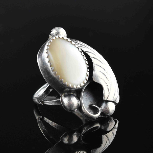 Vintage Silver Feather Mother of Pearl Statement Ring - Boylerpf