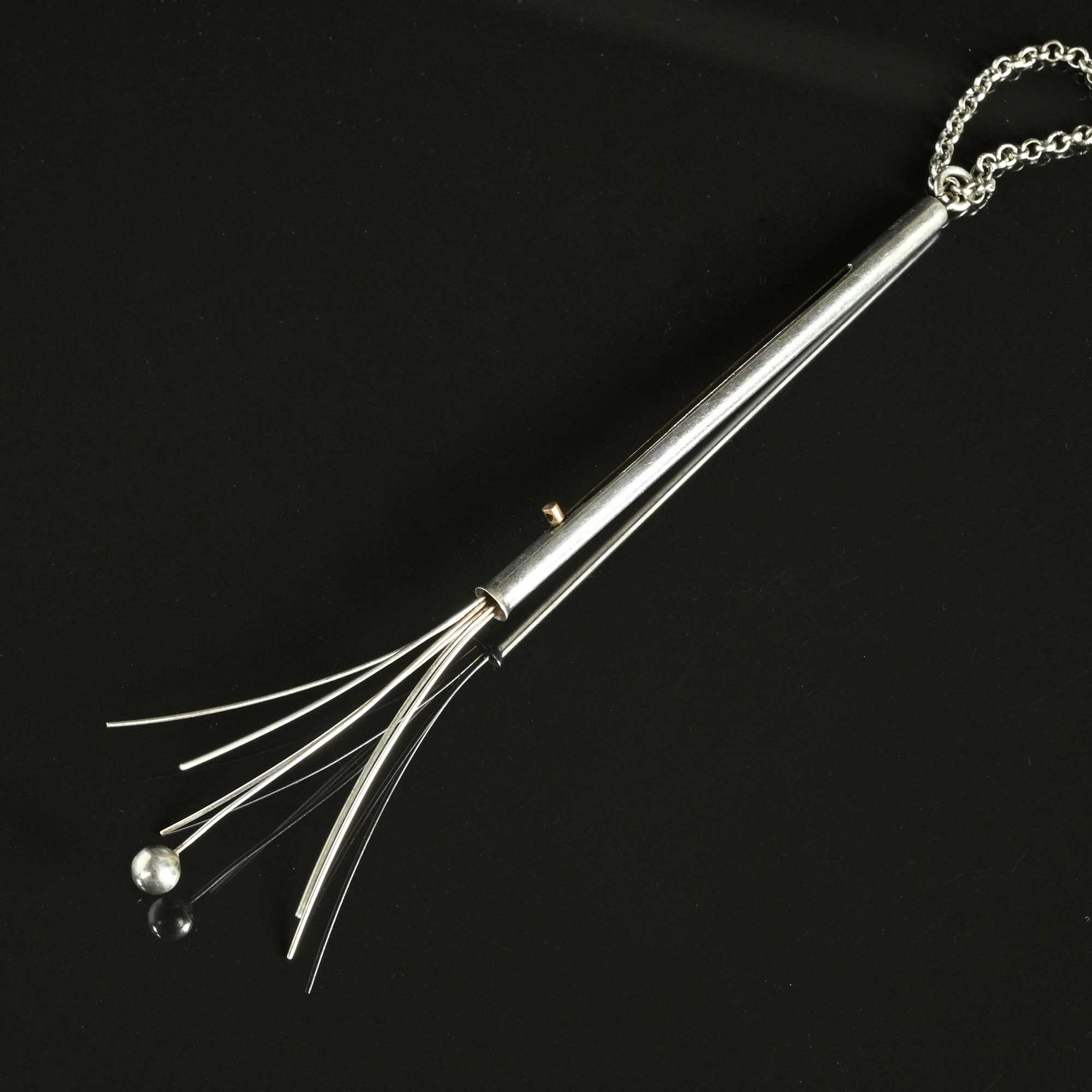 ドイツ製、純銀(925S) スウィズル・スティック : ヴィンテージ Art Deco Champagne Swizzle Stick Pendant – Boylerpf