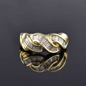 Lover's Knot Infinity Baguette Diamond Ring in Gold - Boylerpf