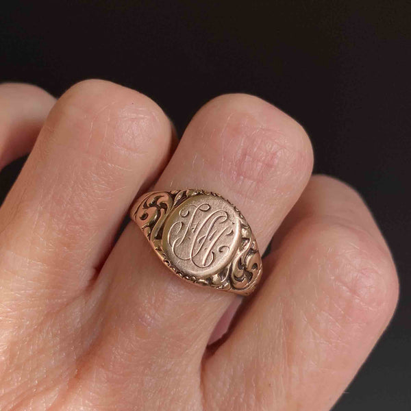 Antique Art Nouveau Signet Ring