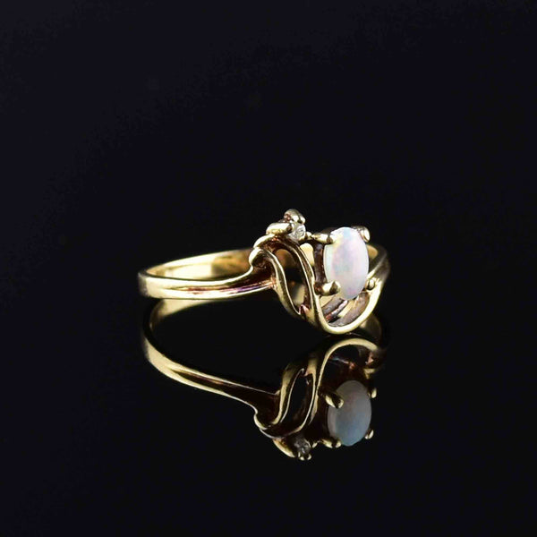 Vintage 10K Gold Opal Diamond Ring - Boylerpf