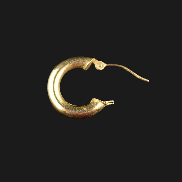 10K Gold Single Huggie Style Hoop Earring - Boylerpf