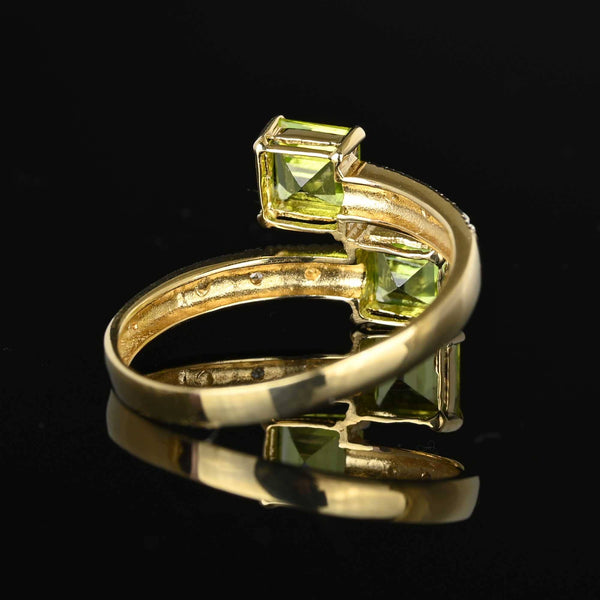 Vintage Bypass Diamond Peridot Ring in Gold - Boylerpf