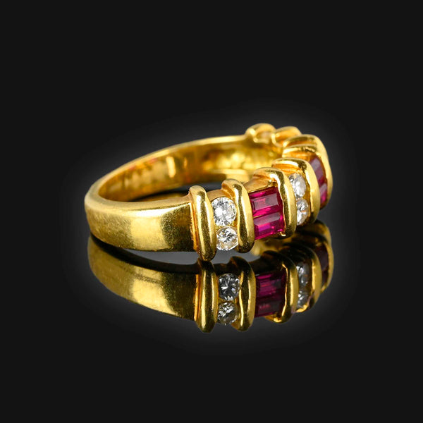 Vintage Diamond Baguette Ruby 18K Gold Ring - Boylerpf