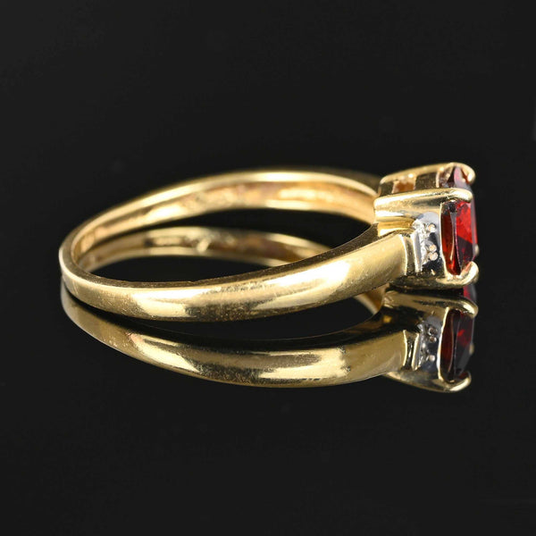 Vintage Diamond Cushion Cut Garnet Ring in Gold - Boylerpf