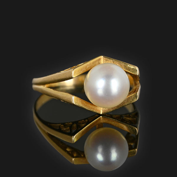 Fleur De Lis Filigree Pearl Ring in 18K Gold - Boylerpf