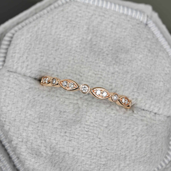 Scallop Edge Rose Gold Diamond Band Ring - Boylerpf