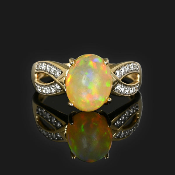 Vintage Diamond Jelly Opal Ring in 14K Gold - Boylerpf