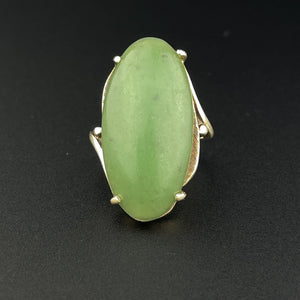 Vintage Large Oval Green jade 14K Gold Ring, Sz 5.5 - Boylerpf