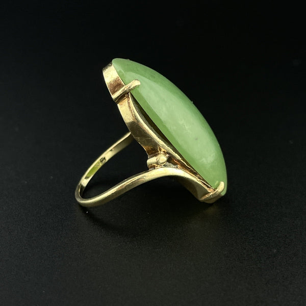 Vintage Large Oval Green jade 14K Gold Ring, Sz 5.5 - Boylerpf
