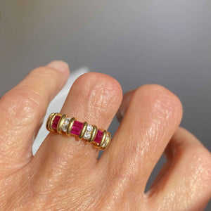 Vintage Diamond Baguette Ruby 18K Gold Ring - Boylerpf