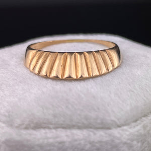 Vintage Sculpted 14K Gold Scallop Ring, Sz 7 1/4 - Boylerpf