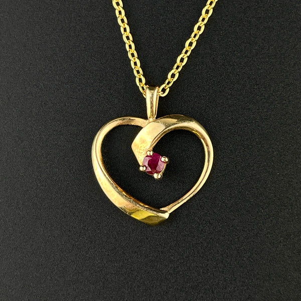 Vintage 10K Gold Heart Ruby Charm Pendant Necklace - Boylerpf