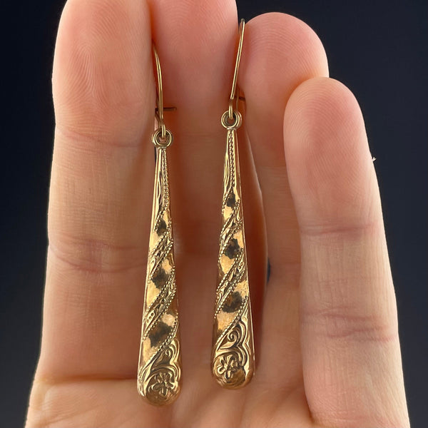 Antique Carved Floral 9K Gold Dangle Earrings - Boylerpf