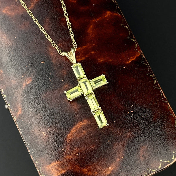 Vintage Gold Peridot Cross Pendant Necklace - Boylerpf