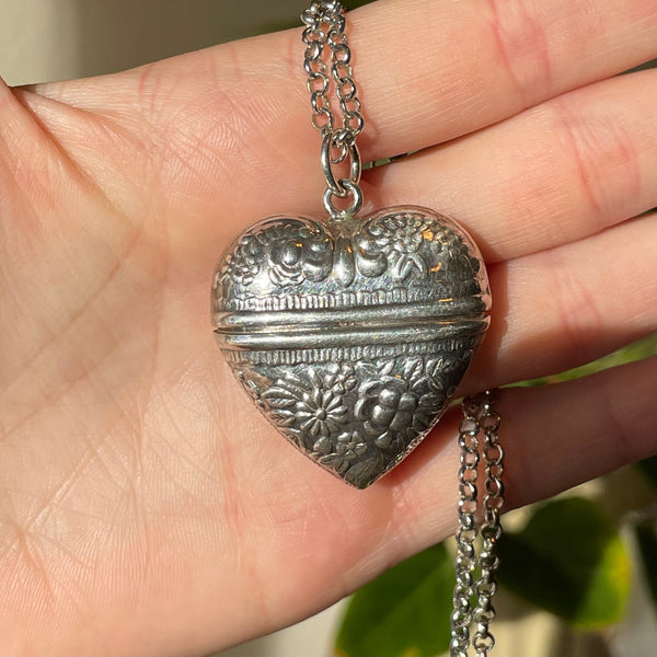 Silver Repousse Sweetheart Heart Locket Pendant Necklace - Boylerpf