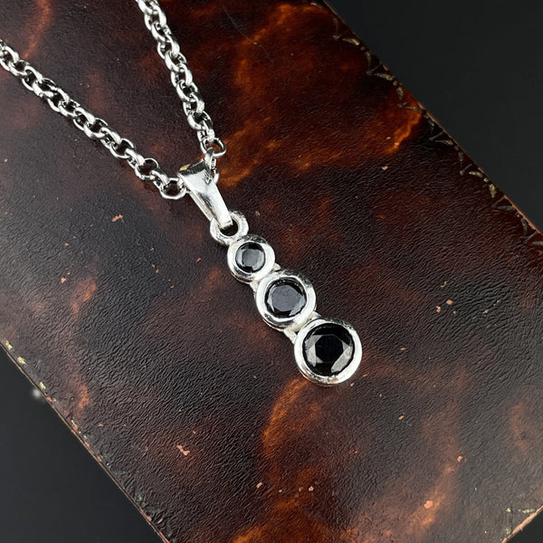Vintage Silver Black Onyx Three Stone Infinity Pendant Necklace - Boylerpf
