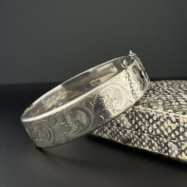 Vintage Floral Engraved Silver Bangle Cuff Bracelet - Boylerpf