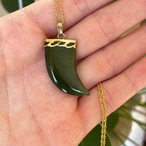 ON HOLD Vintage Gold Jade Claw Pendant Necklace - Boylerpf