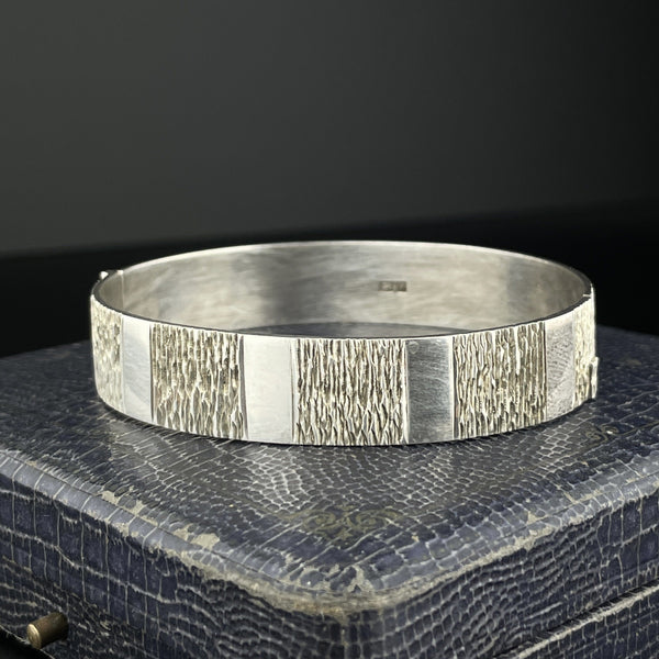 Vintage Silver Textured Carved Bangle Cuff Bracelet - Boylerpf
