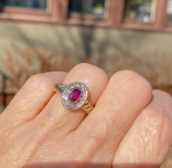Vintage Ruby Diamond Halo 14K Gold Ring - Boylerpf
