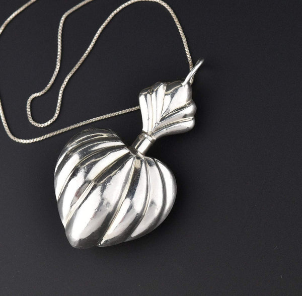 Fluted Puffy Heart Silver Perfume Pendant Necklace - Boylerpf
